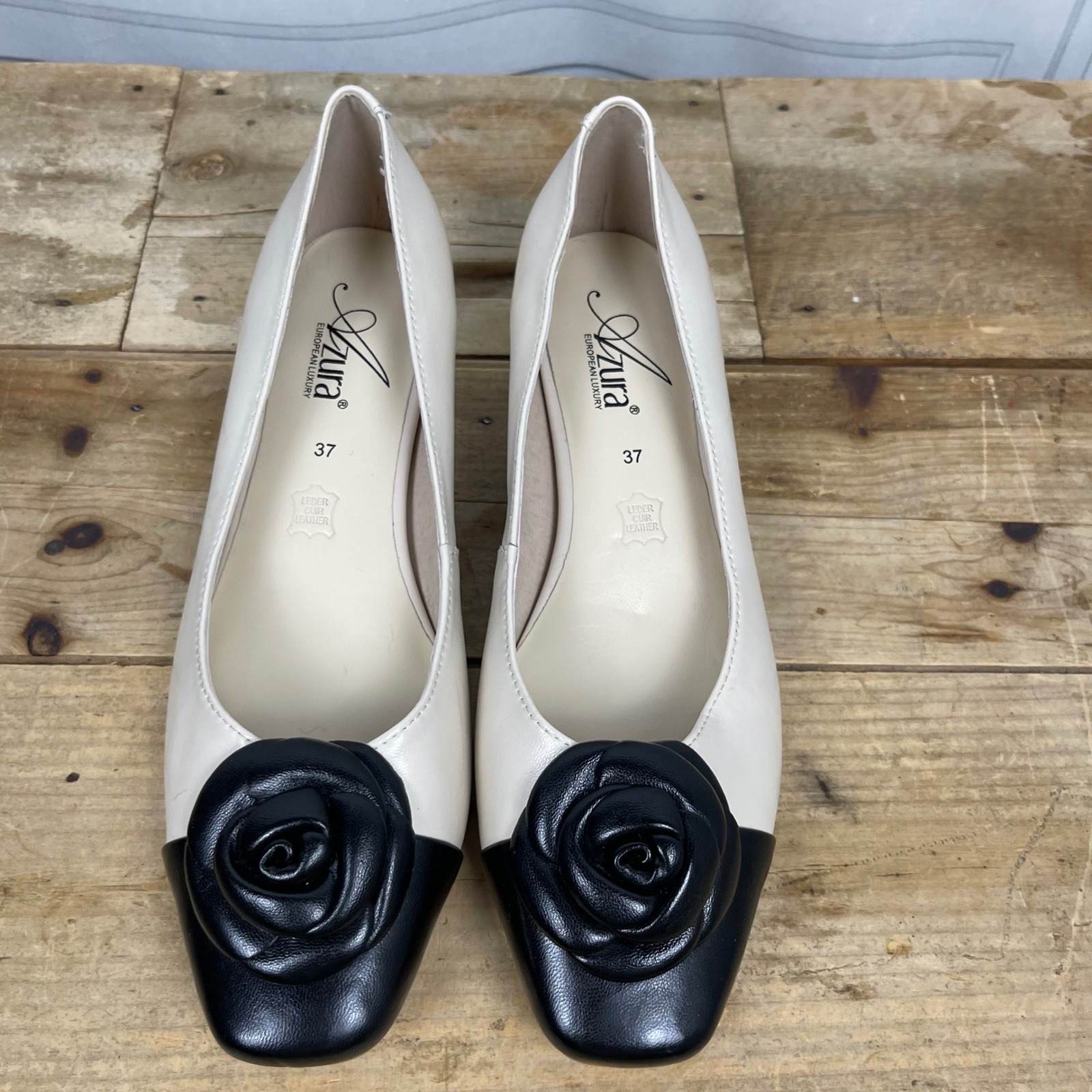 Azura Angelinite Leather Pump - Beige/Black - 37eu/ 6.5-7 Us